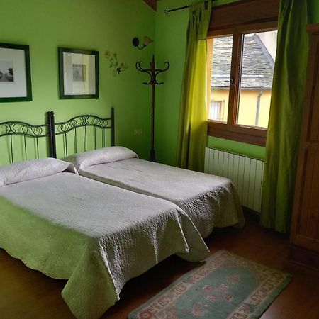 Casa Rural La Fuente Tejedo del Sil Bagian luar foto