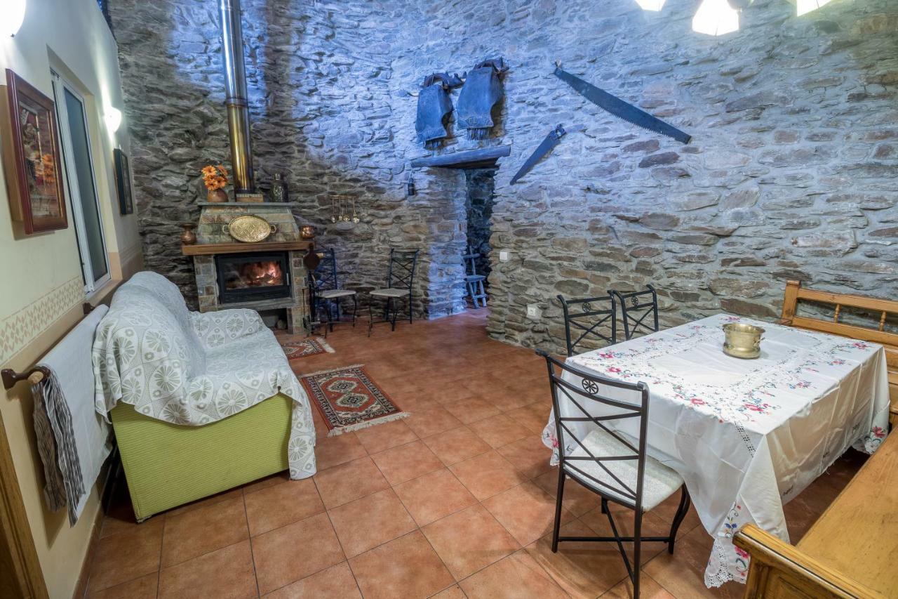 Casa Rural La Fuente Tejedo del Sil Bagian luar foto