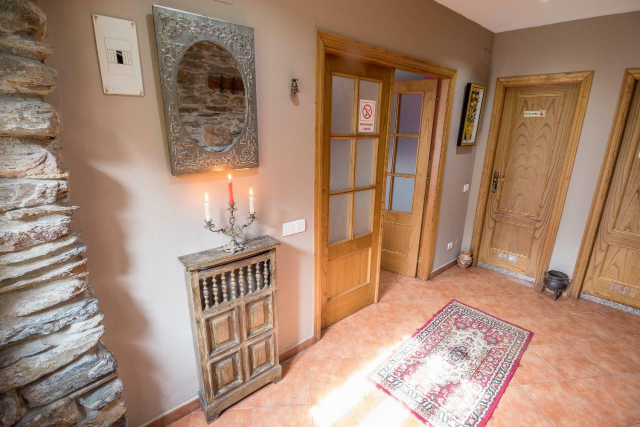 Casa Rural La Fuente Tejedo del Sil Bagian luar foto