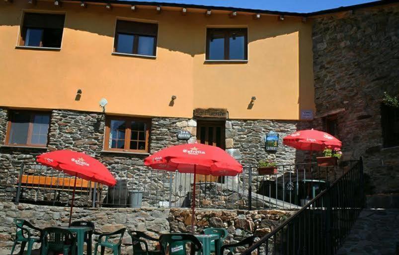 Casa Rural La Fuente Tejedo del Sil Bagian luar foto